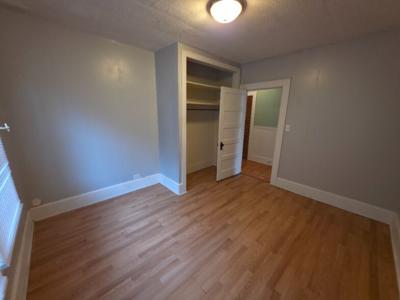 Building Photo - 105 Locust St