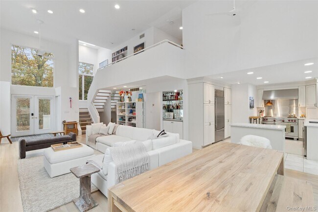 Building Photo - 17 Lyme Ln