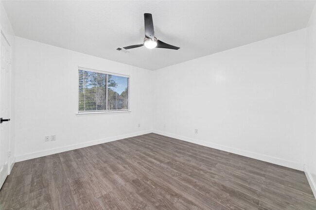 Building Photo - 20415 Longspring Dr
