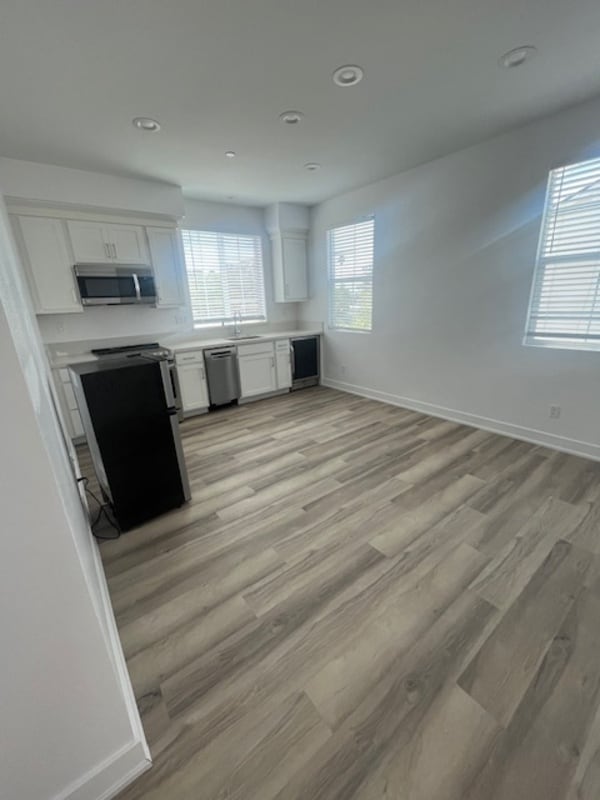 Building Photo - 2704 Bella Cir