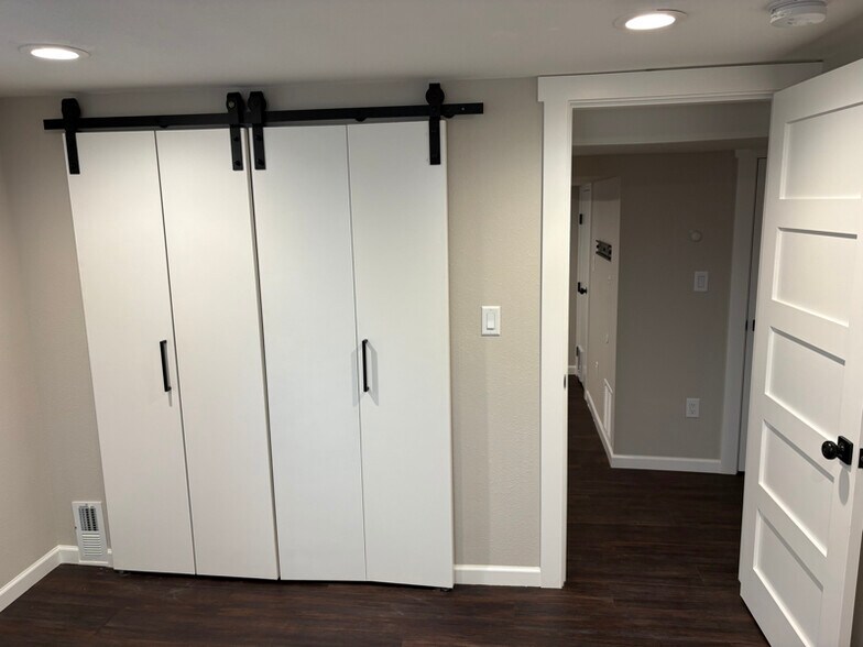 Building Photo - 2012 W Montgomery Ave