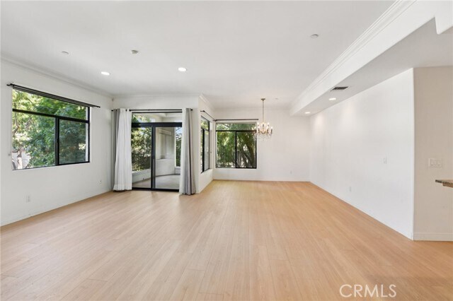 Building Photo - 742 Locust St