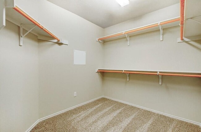 Building Photo - 3453 Pauling Loop