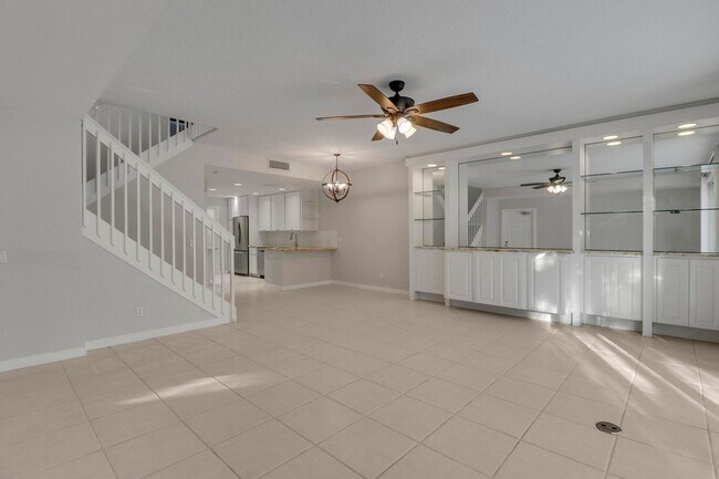 Building Photo - 468 Capistrano Dr