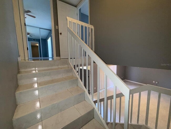 Building Photo - 5276 Middle Ct