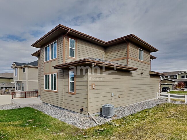 Building Photo - 12749 Ventana St