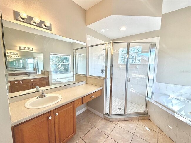 Building Photo - 1044 Longville Cir