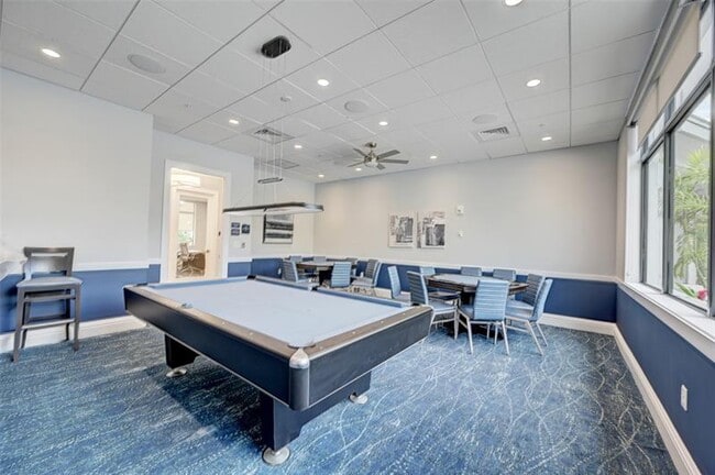 Building Photo - 14773 Cumberland Dr