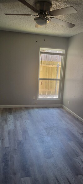 Bedroom - 3003 Parker Ln