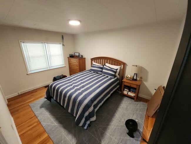 Building Photo - Great Location Conshy Apartment w/Central ...