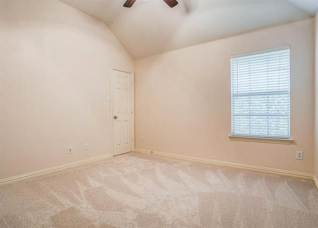 Building Photo - 935 Crestmoor Dr