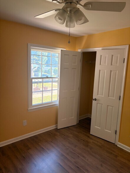 Building Photo - 509 Highland Park Dr