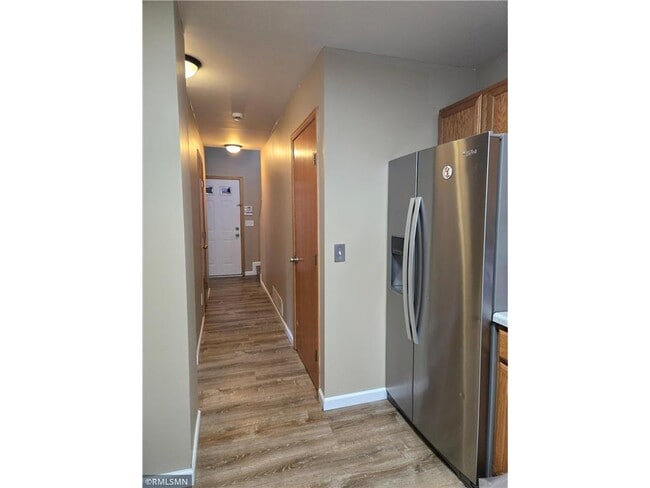 Building Photo - 614 S 19th Ave