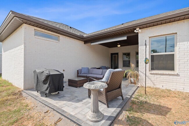 Building Photo - 6039 Margie Collins Dr SE