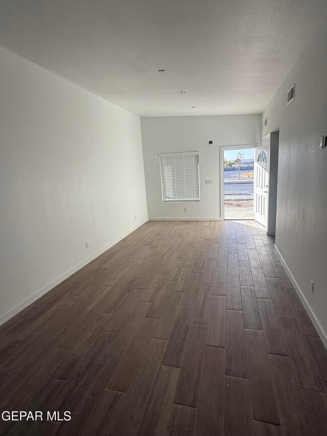 Building Photo - 7746 Kiely Rd