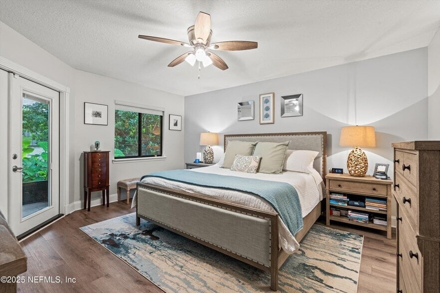 Master Bedroom - 132 La Pasada Cir W