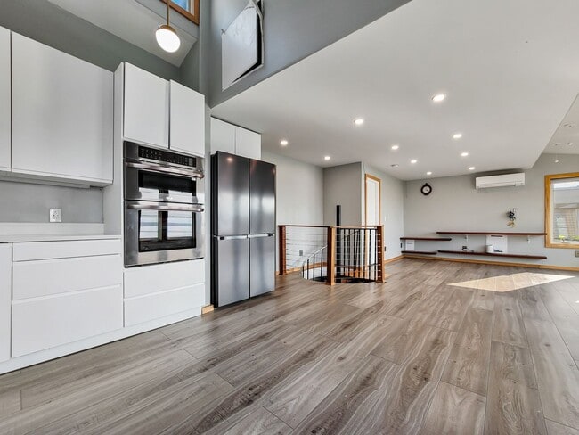 Building Photo - Remodeled Alki Beach Home with Puget Sound Views