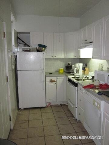 Building Photo - 72 Egmont St