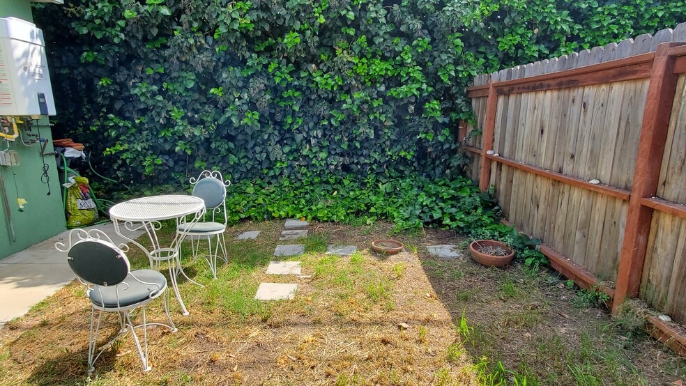 Building Photo - 6552 Aldea Ave