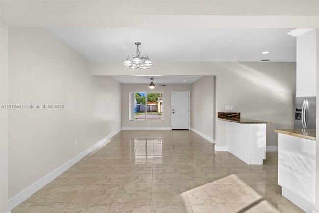 Building Photo - 2410 Coolidge St