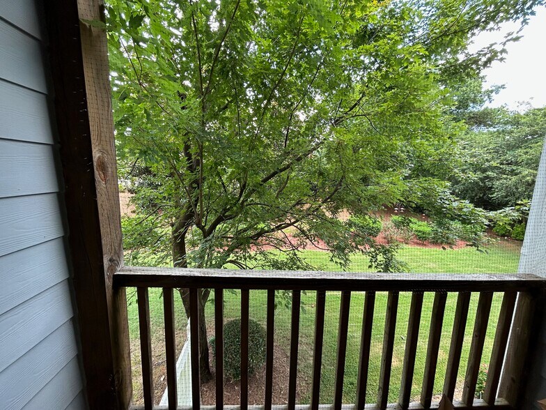 Building Photo - 105 Havelock Ct