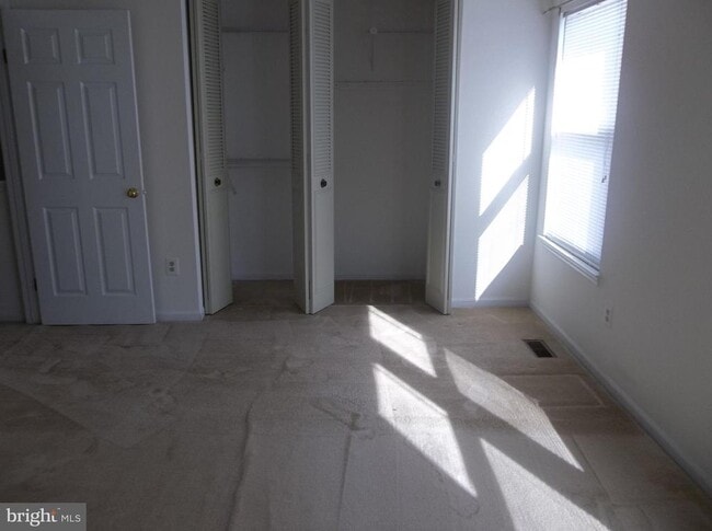 Building Photo - 518 White Surf Terrace