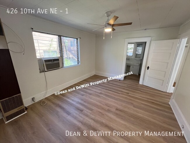 Building Photo - Old NE Apt 2/1 - For Rent