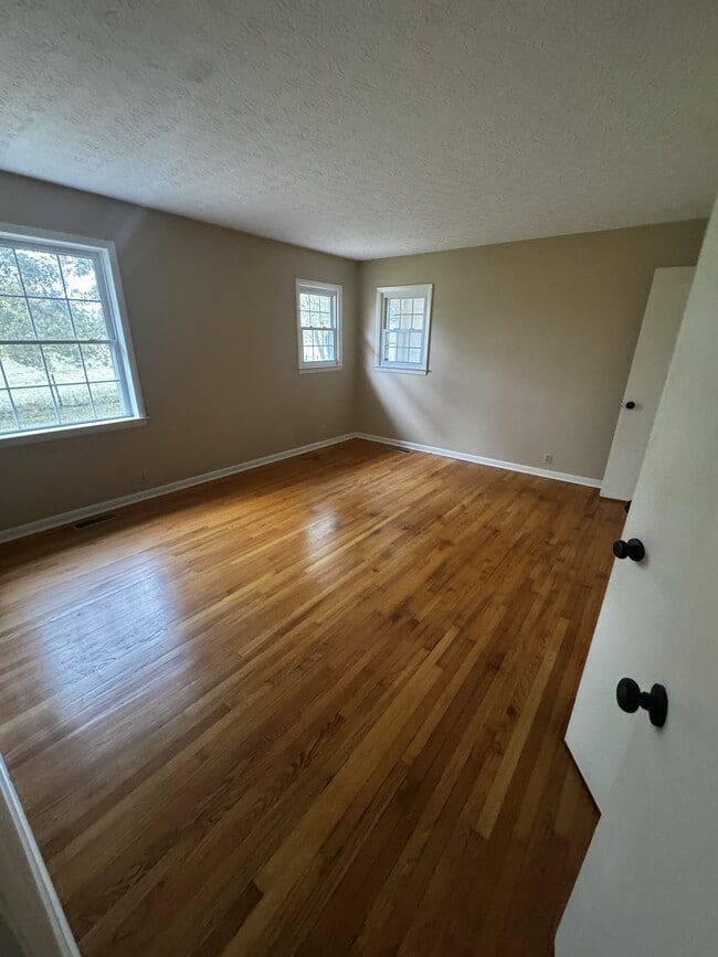 Building Photo - 1230 Martinsville Rd