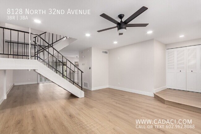 Building Photo - 8128 N 32nd Ave