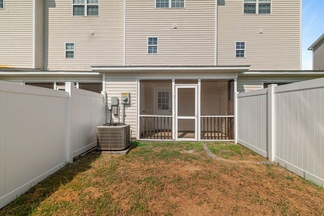 Building Photo - 415 Caldwell Loop