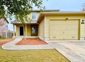 Building Photo - 2715 Moonrock