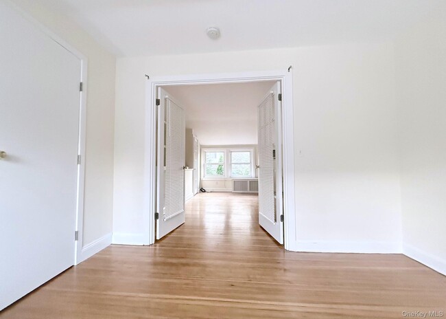 Building Photo - 1306 Henry Ave