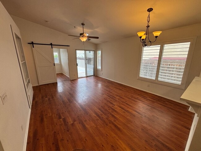 Building Photo - Charming home in gated community in Missio...