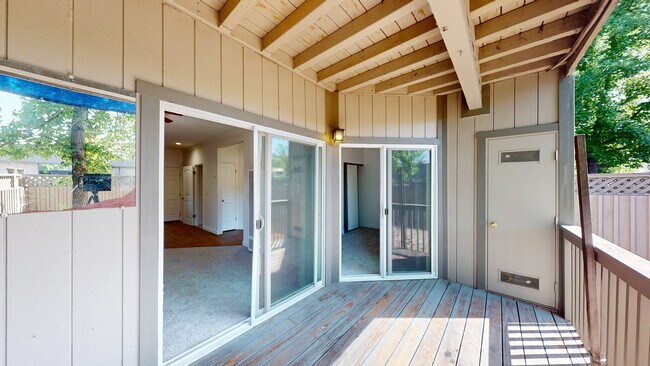 Building Photo - 16914 Sonoma Hwy