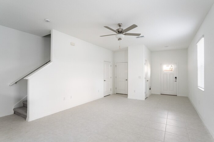 Building Photo - 38162 Fallstone Way