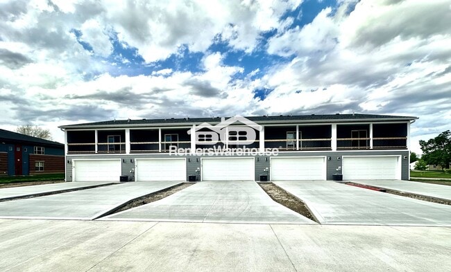 Building Photo - 2105 Willis Ave