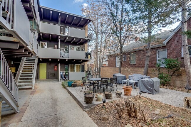 Building Photo - 50 N Clarkson St