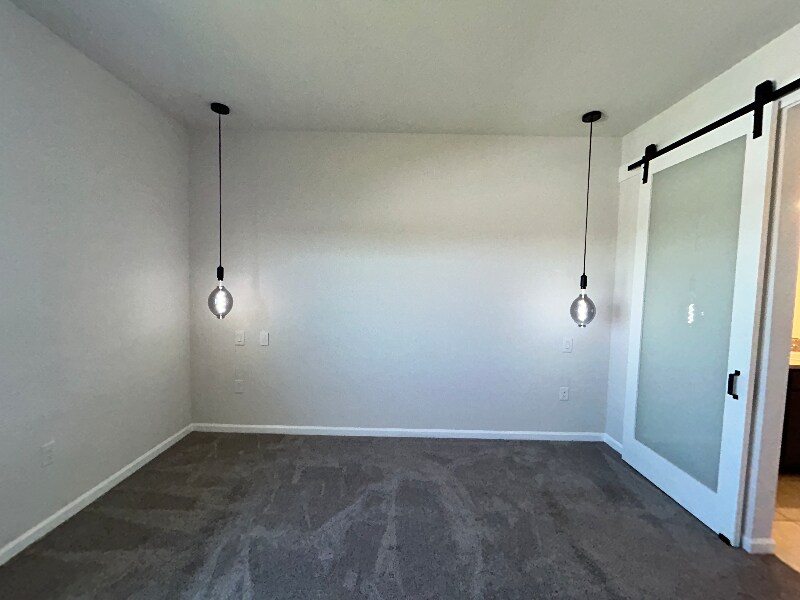 Building Photo - 228 Hillcrest Dr