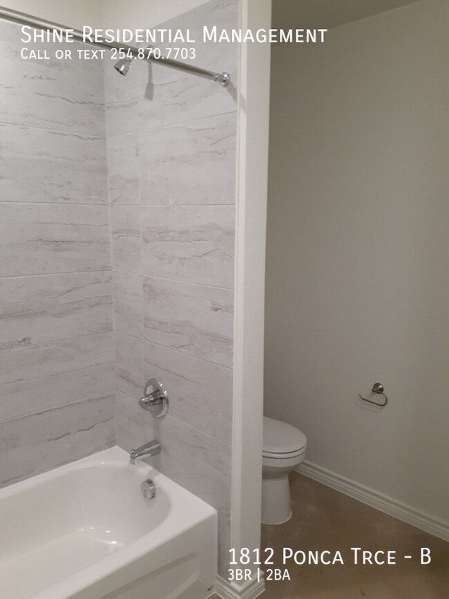 Building Photo - 1812 Ponca Trce