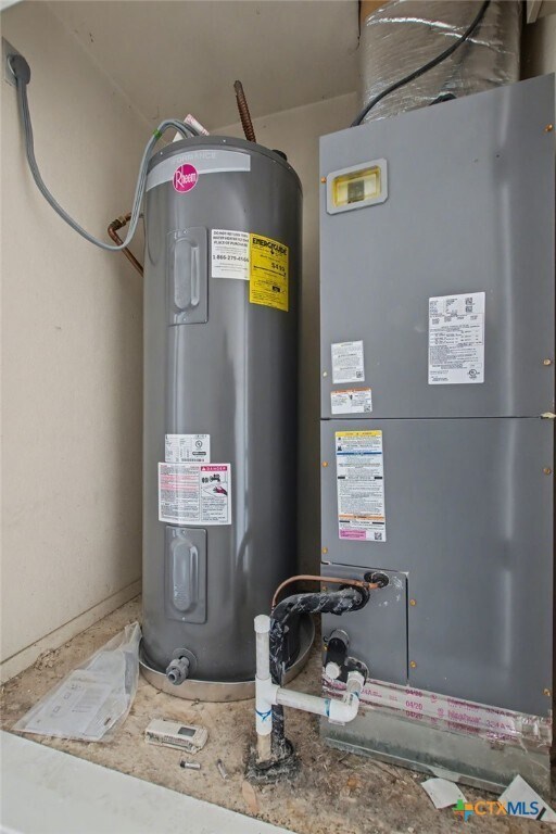 Building Photo - 2701 Cross Timber Dr