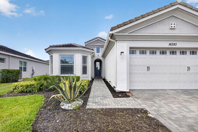 Building Photo - 16293 Melogold Dr