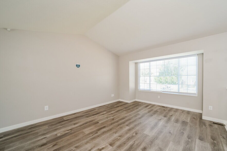 Building Photo - 2619 W 4650 S