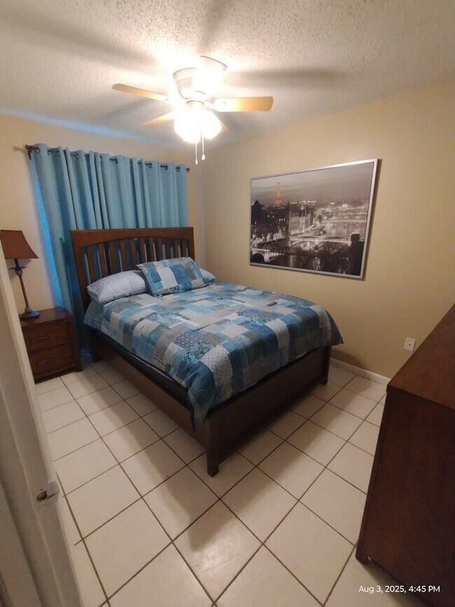 Building Photo - 8030 Orange Ave