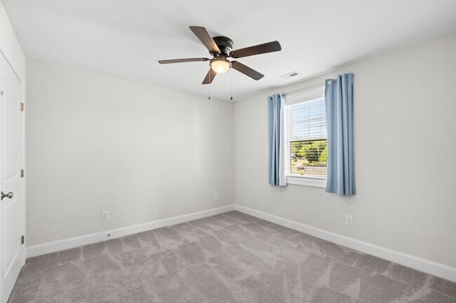 Building Photo - 36 Grazing Meadows Dr