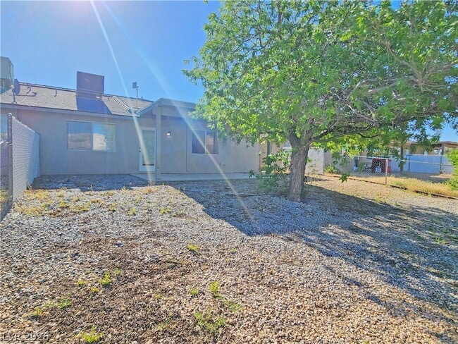 Building Photo - 1770 Pershing Ave