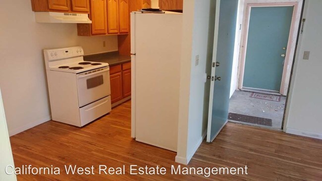 Building Photo - 1 br, 1 bath Apartment - 3350 BULLOCK, #1-49