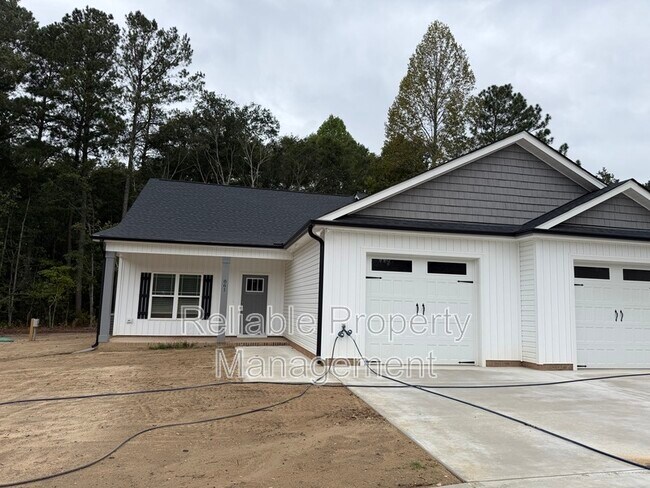 Building Photo - 861 Jack Rd