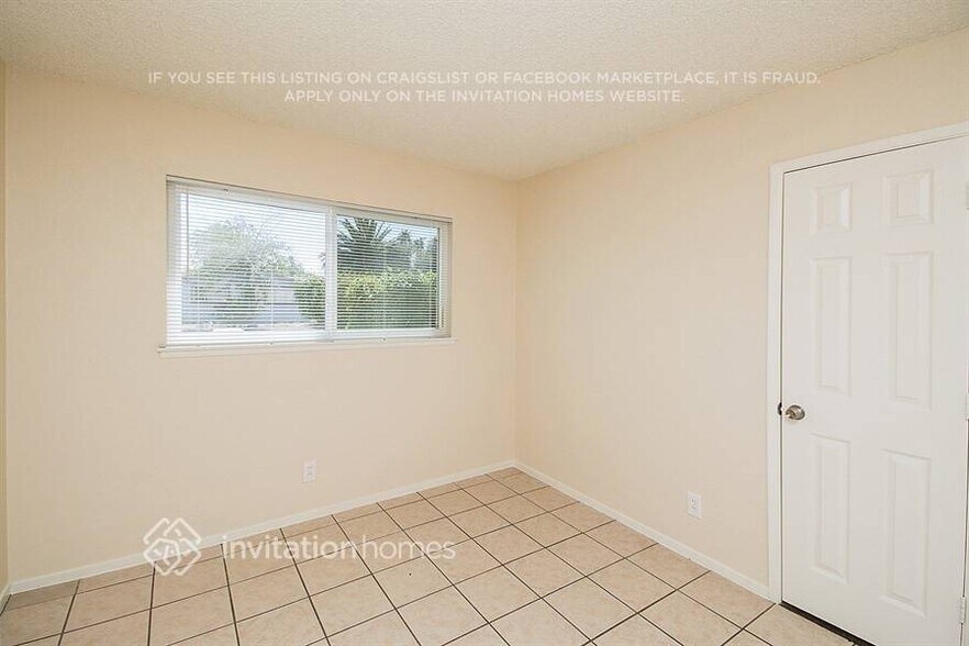 Building Photo - 5208 Mountain View Dr