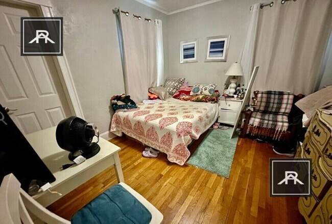 Building Photo - 3 bedroom in Brighton MA 02135