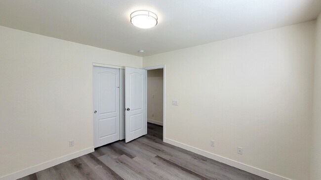 Building Photo - 8518 Genesee Ct